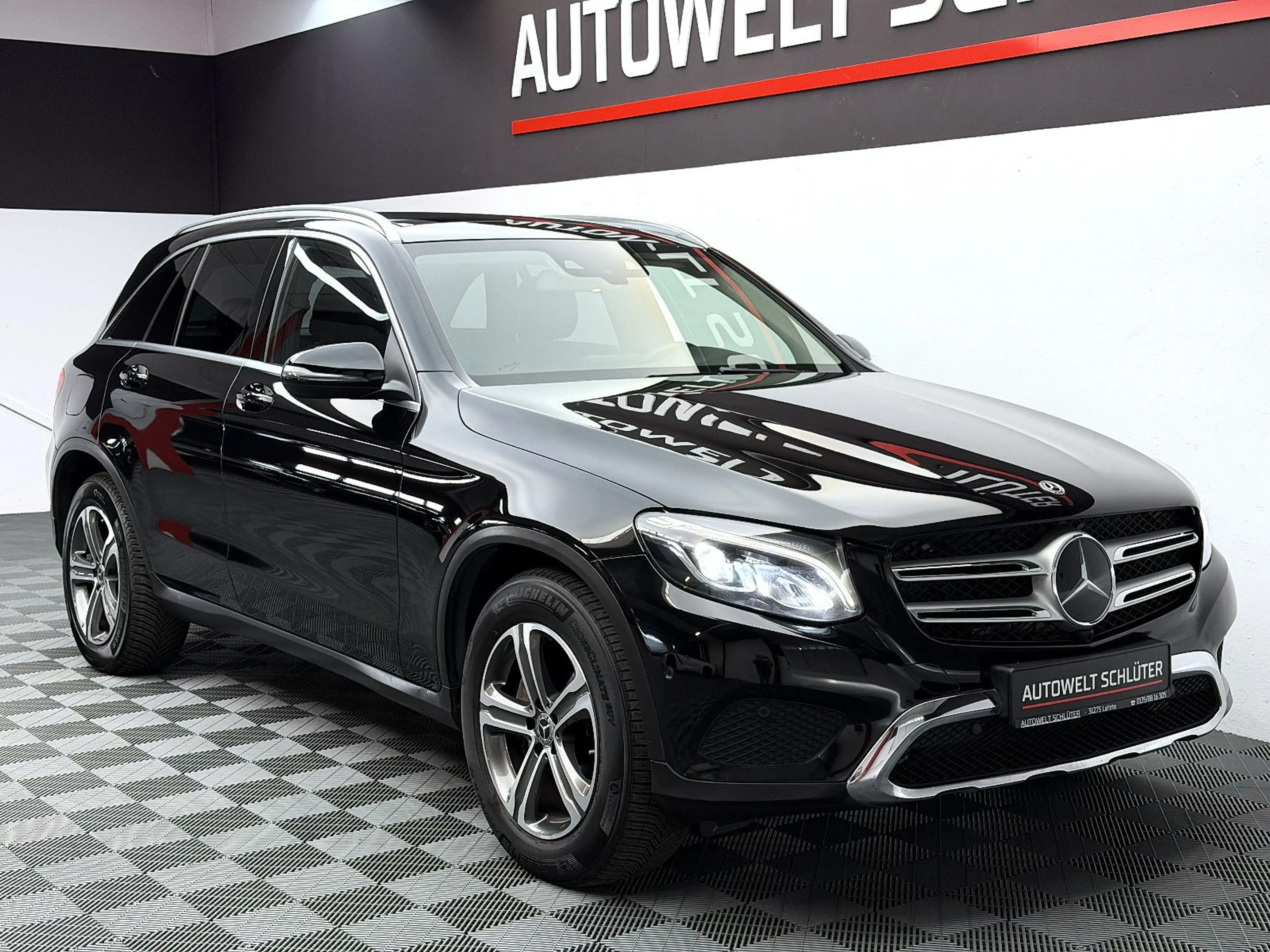 Mercedes-Benz GLC 250 *4Matic*PanoramaTotwinkel*Navi* — photo 6