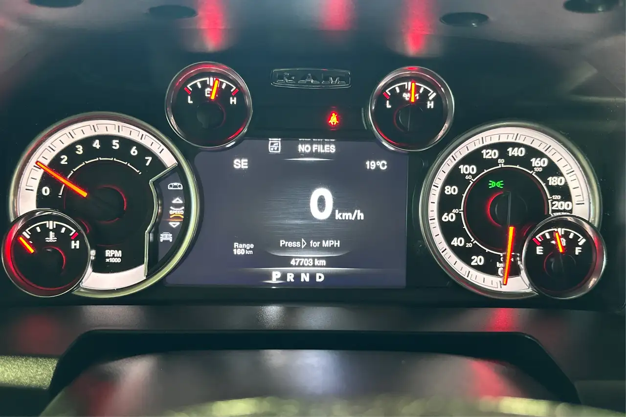 RAM 1500 снимка RAM 1500