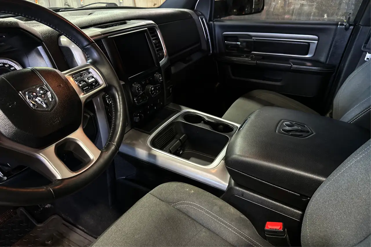 RAM 1500 снимка RAM 1500