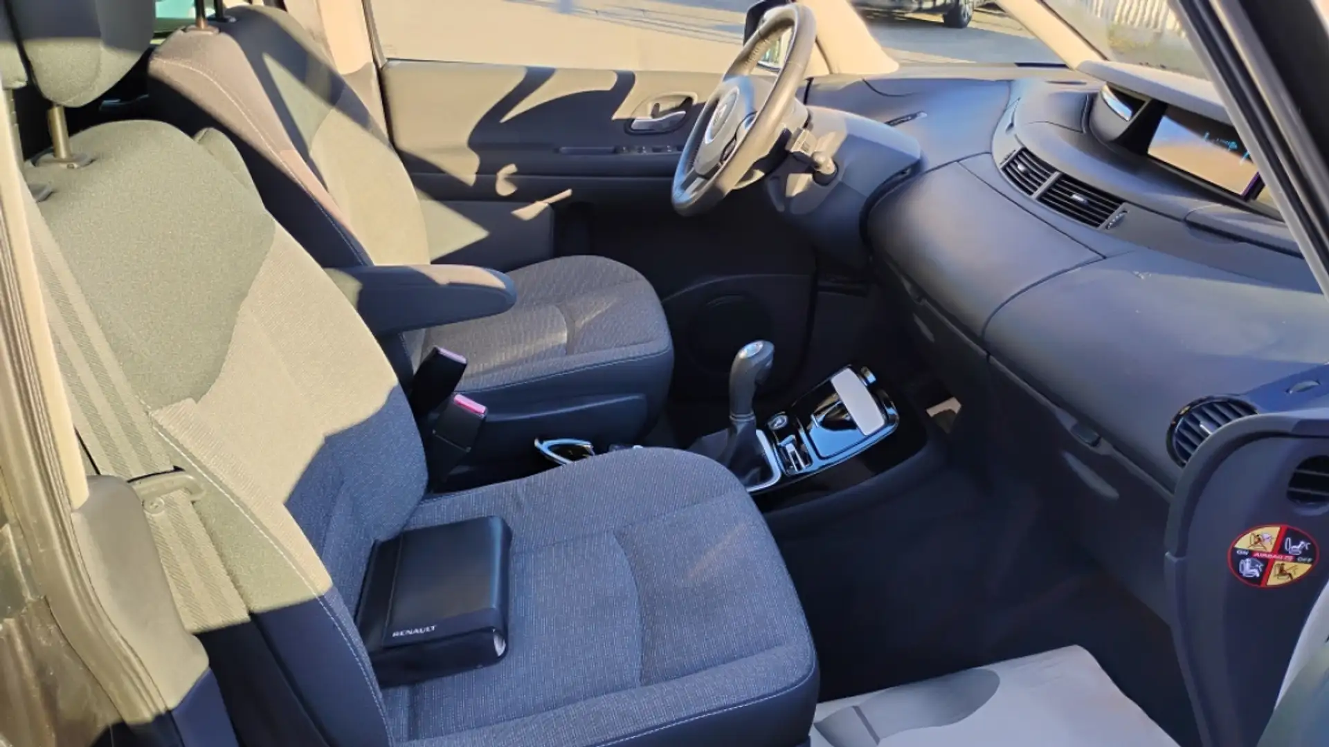 Renault Espace Grand Espace 2.0 dCi 150 FAP 25 th bva - 2