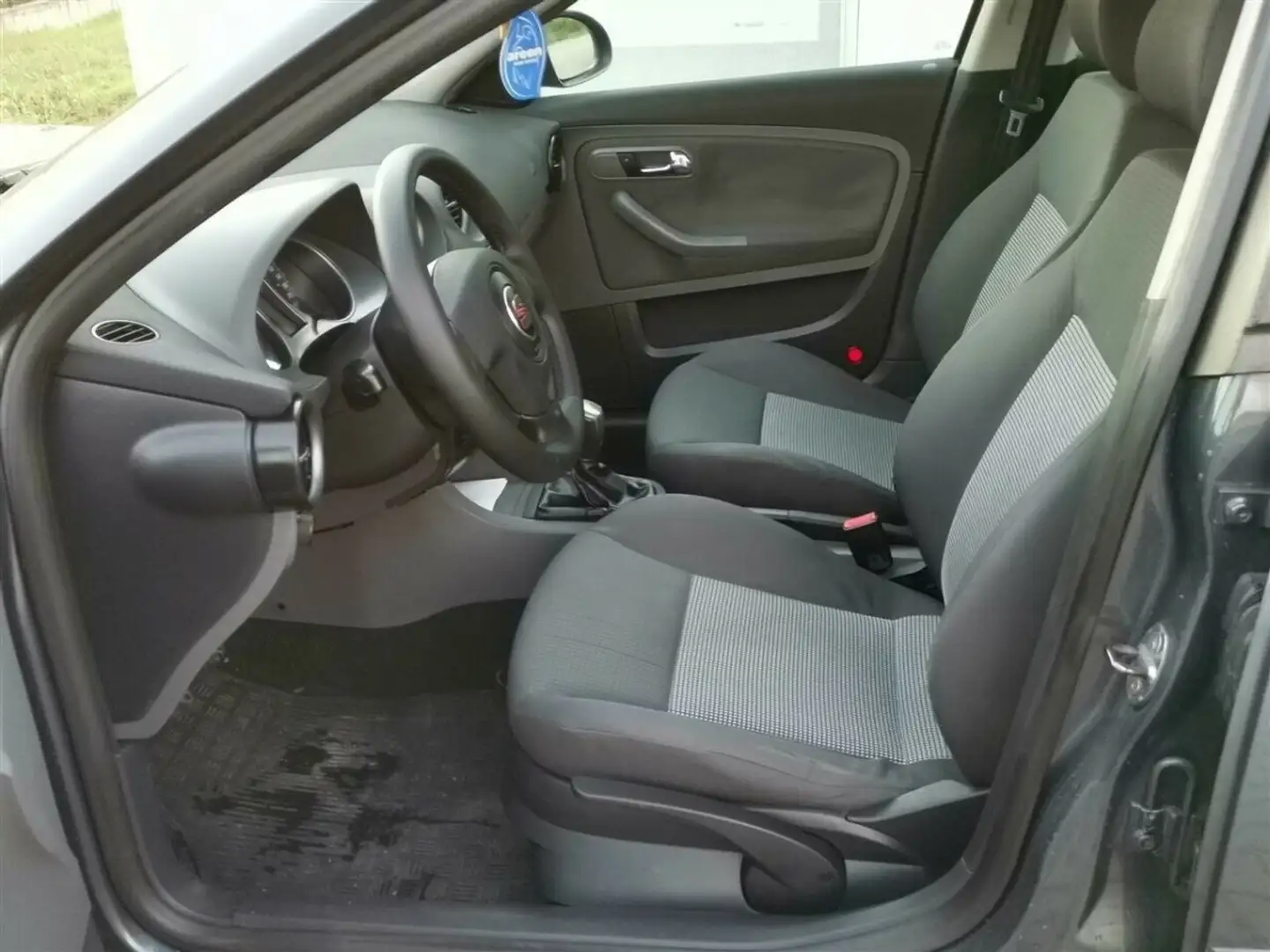 SEAT Cordoba 1.4i 16v Sport - 2