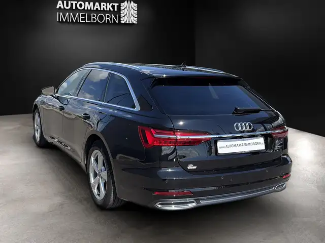 Audi A6 view 11