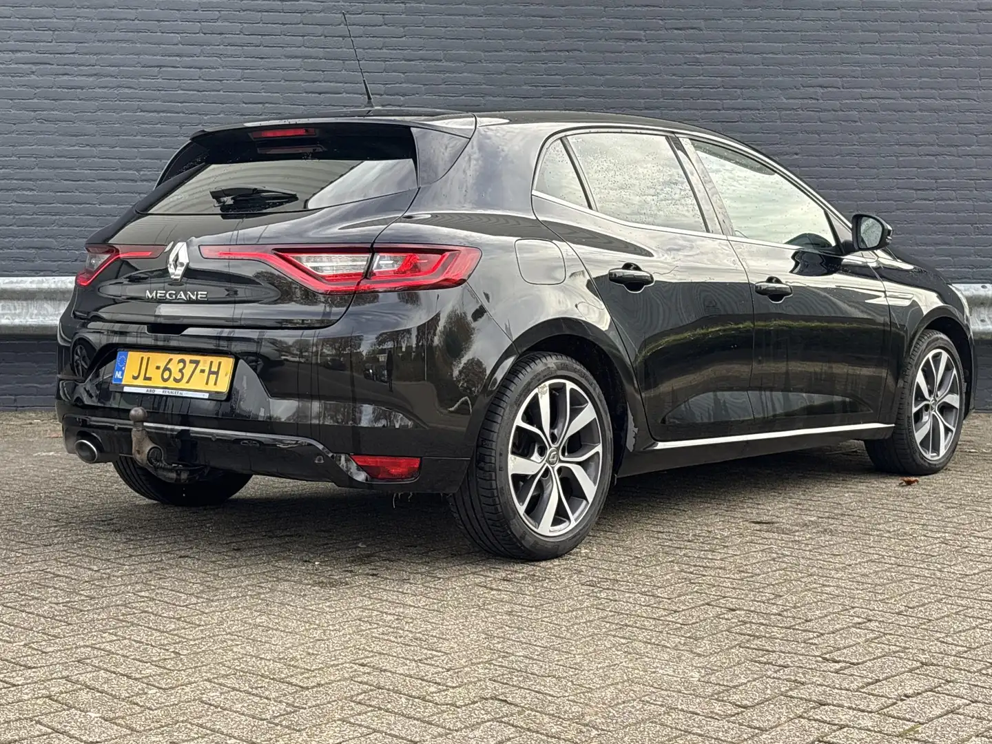 Renault Megane 1.2 TCe Bose | Leder | Climate | Cruise | Navi | P Zwart - 2