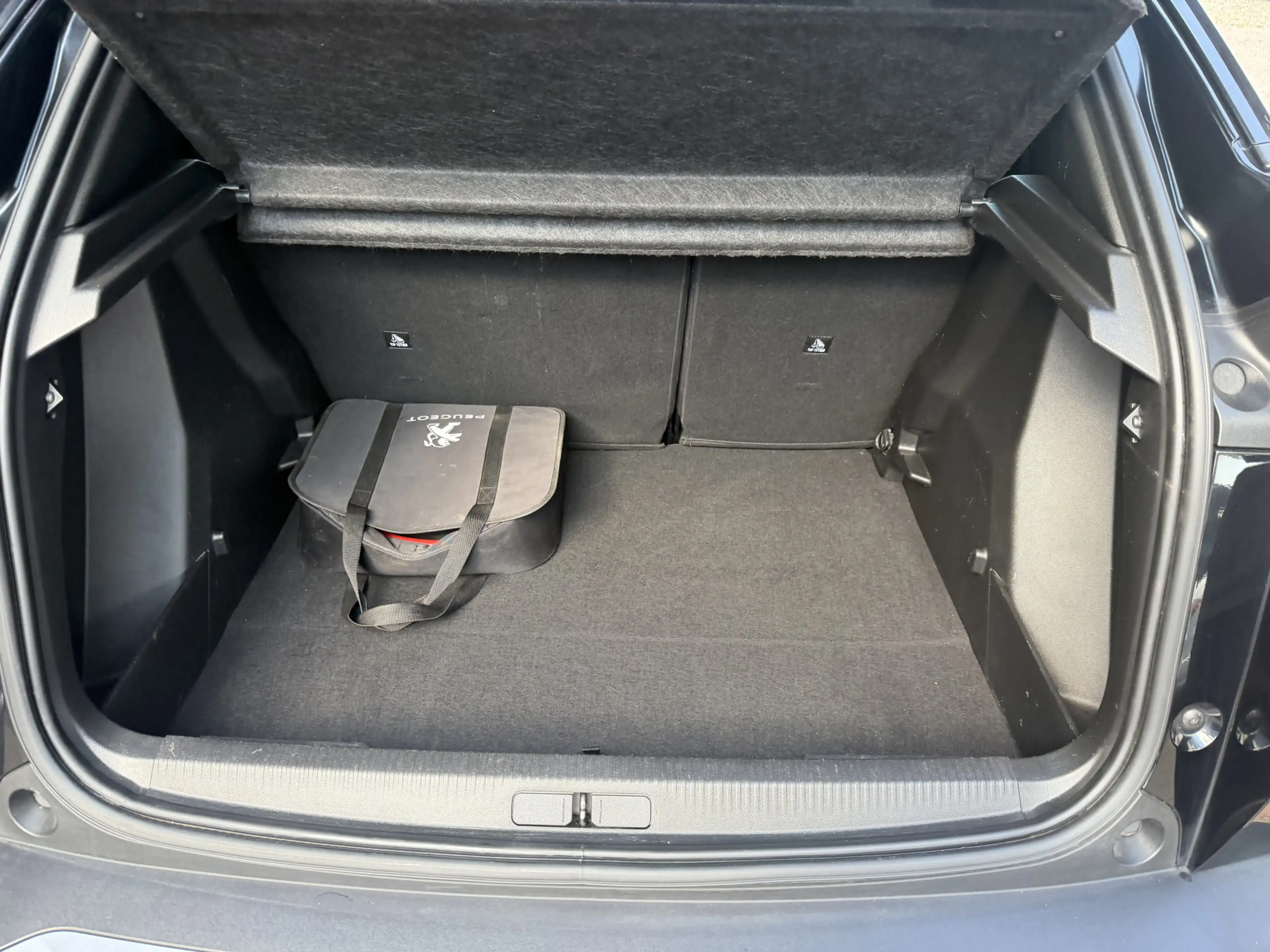 Peugeot e-2008 EV Blue Lease Active 50 kWh Bj 2021 Km 96.000 Deal — photo 9
