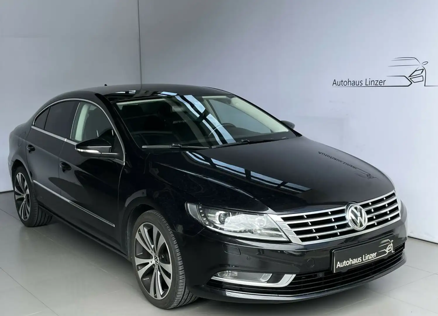 Volkswagen Passat CC *Bi-Xenon*Navigation*SitzH*PDC*DCC*18''* Schwarz - 1