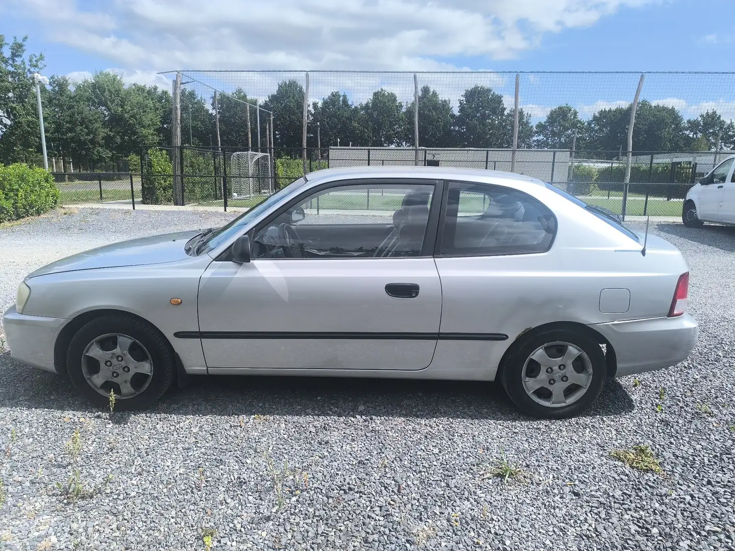 Hyundai ACCENT 1.5 Automatik GLS - 2