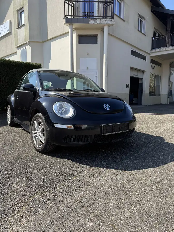 Volkswagen New Beetle Cab 1.6i 102 ch