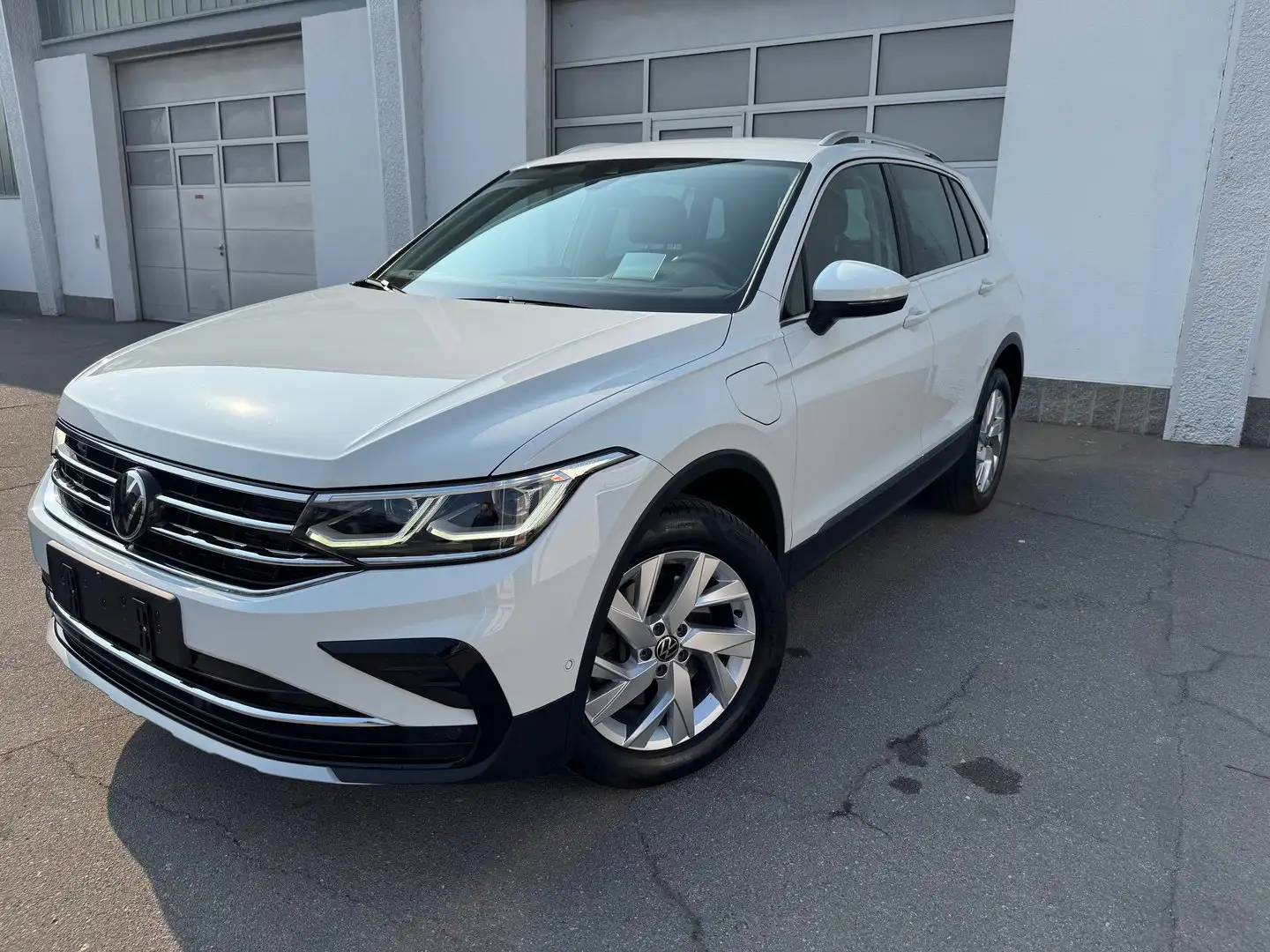 Volkswagen Tiguan Elegance eHybrid DSG Weiß - 1