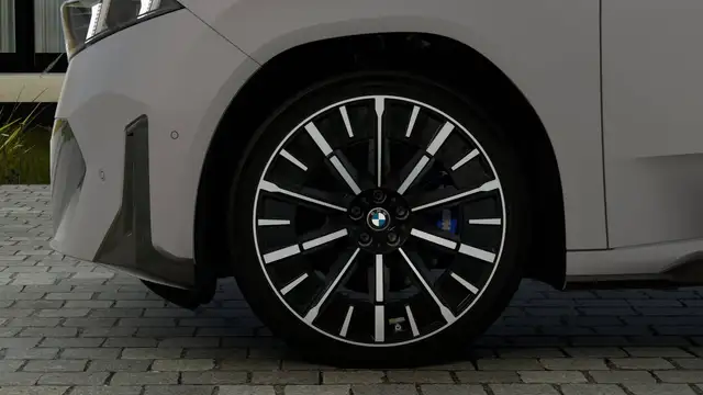 BMW Ix3 view 7