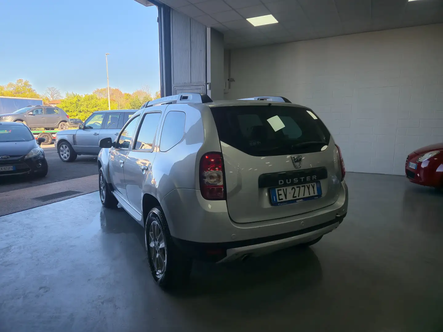 Dacia Duster Duster I 2014 1.6 Laureate Gpl 4x2 105cv Zilver - 2