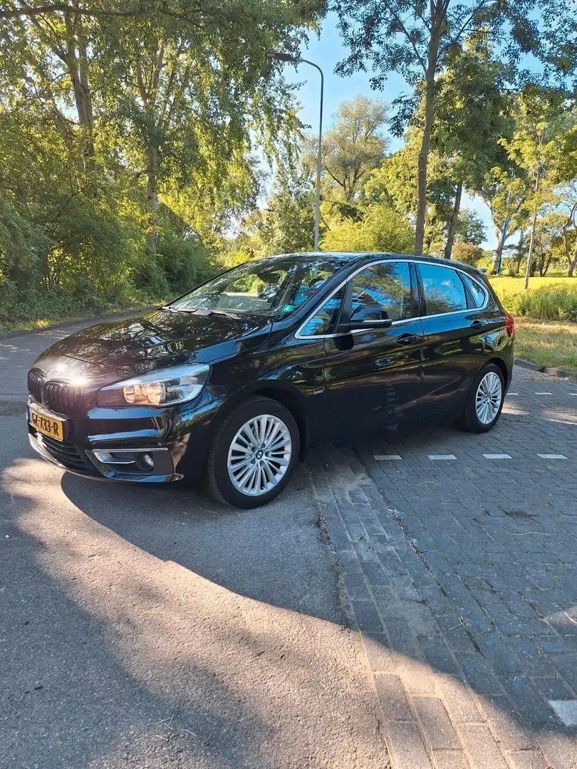BMW 218 Luxury Zwart - 2