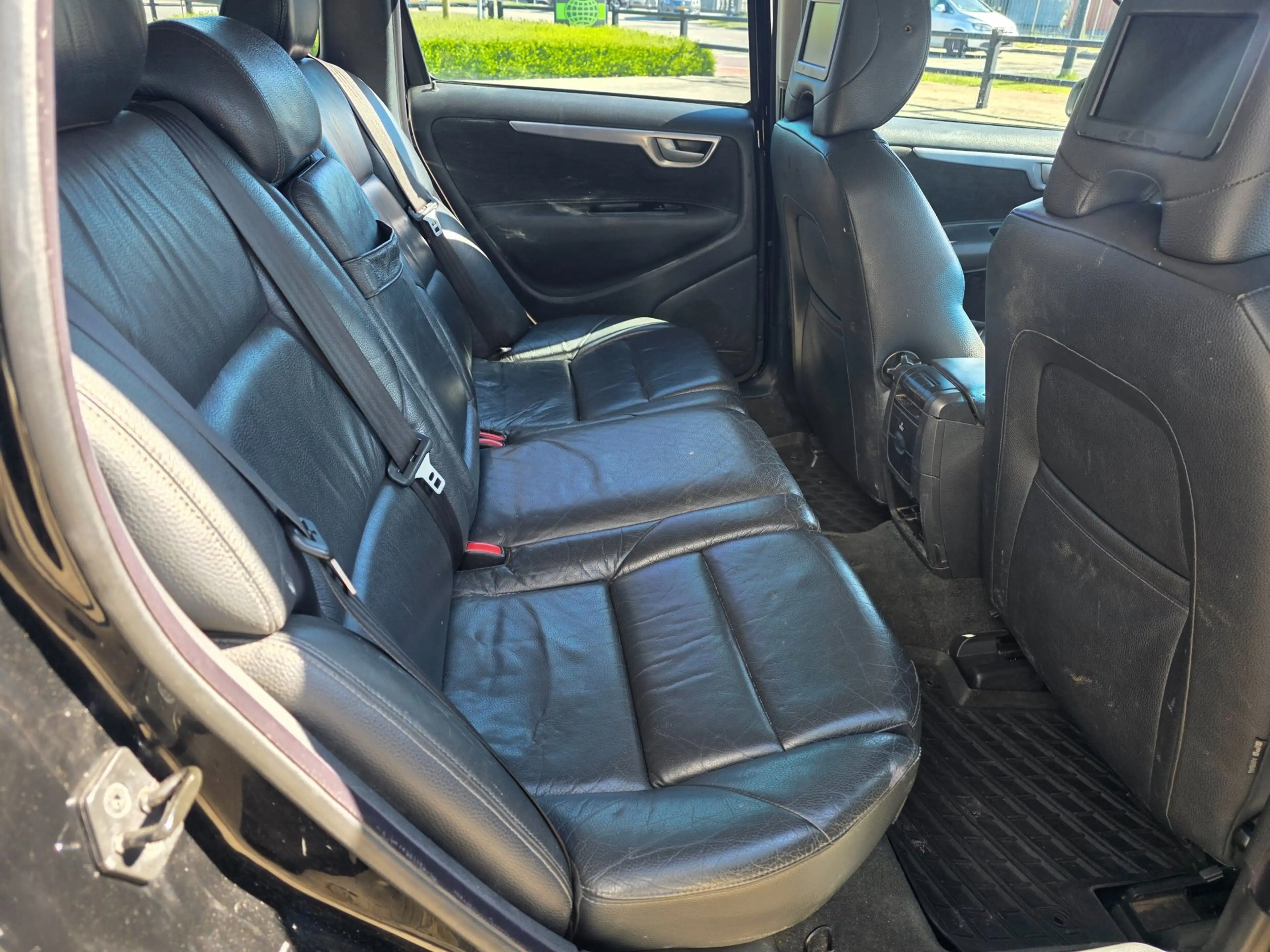 Volvo V70 2.4 Black Sapphire Edition II, LPG, AUTOMAAT, bijt — photo 9