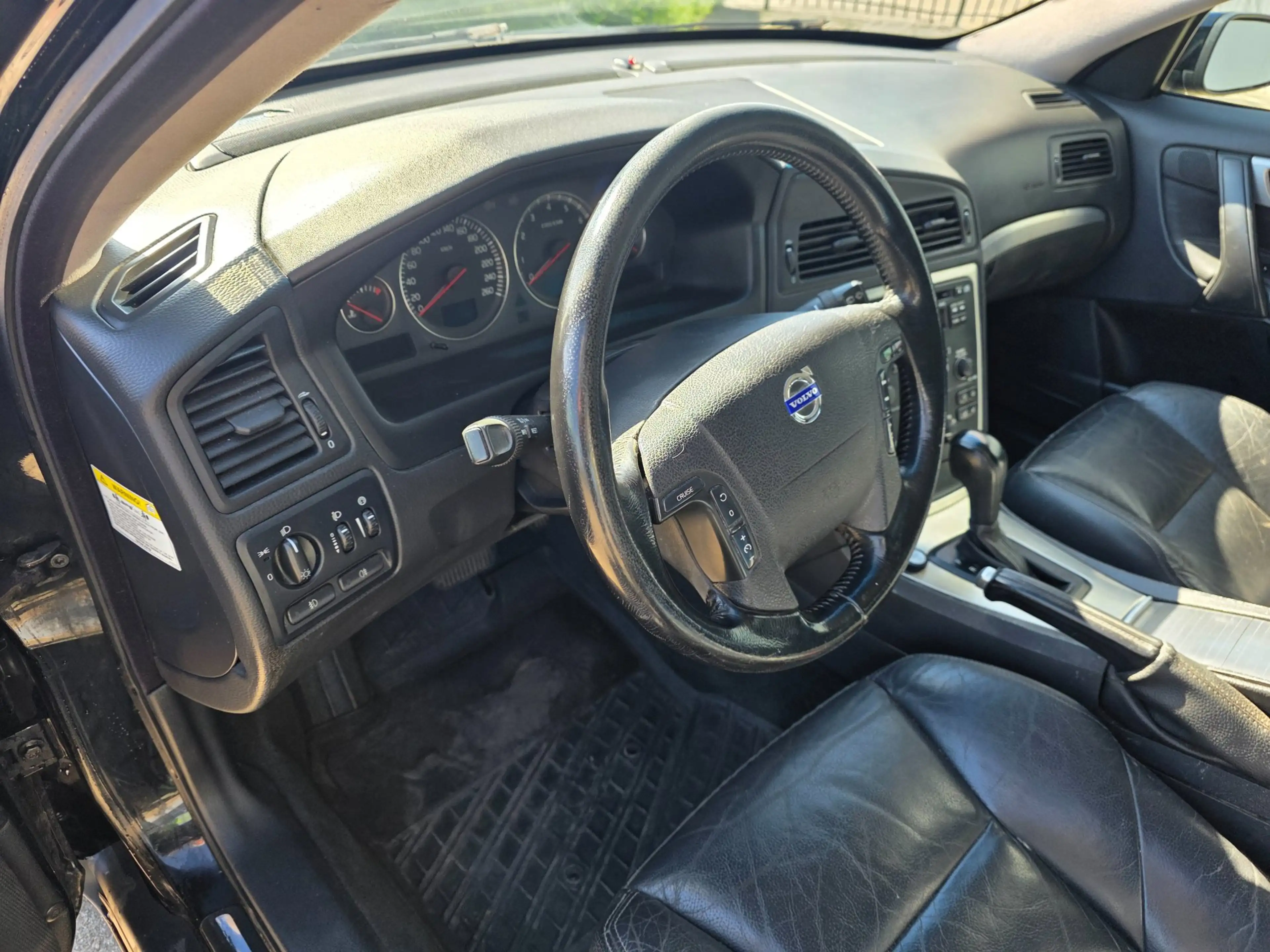 Volvo V70 2.4 Black Sapphire Edition II, LPG, AUTOMAAT, bijt — photo 5