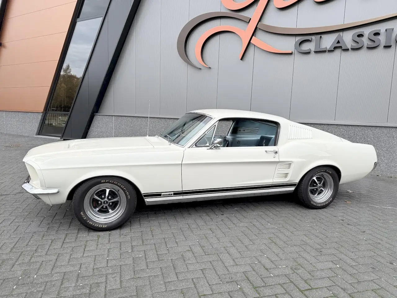 Ford Mustang Fastback, foto 11