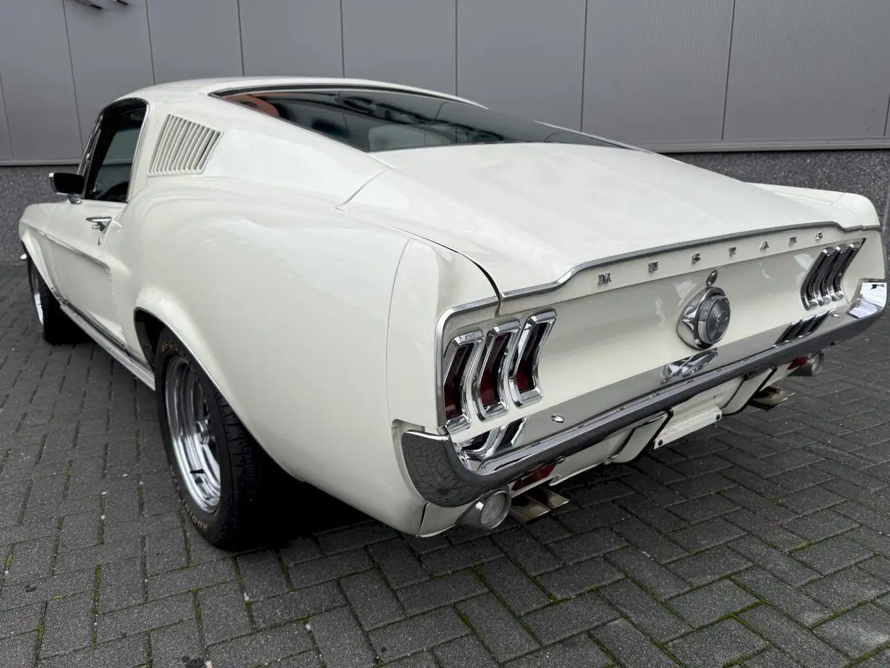 Ford Mustang Fastback, foto 12