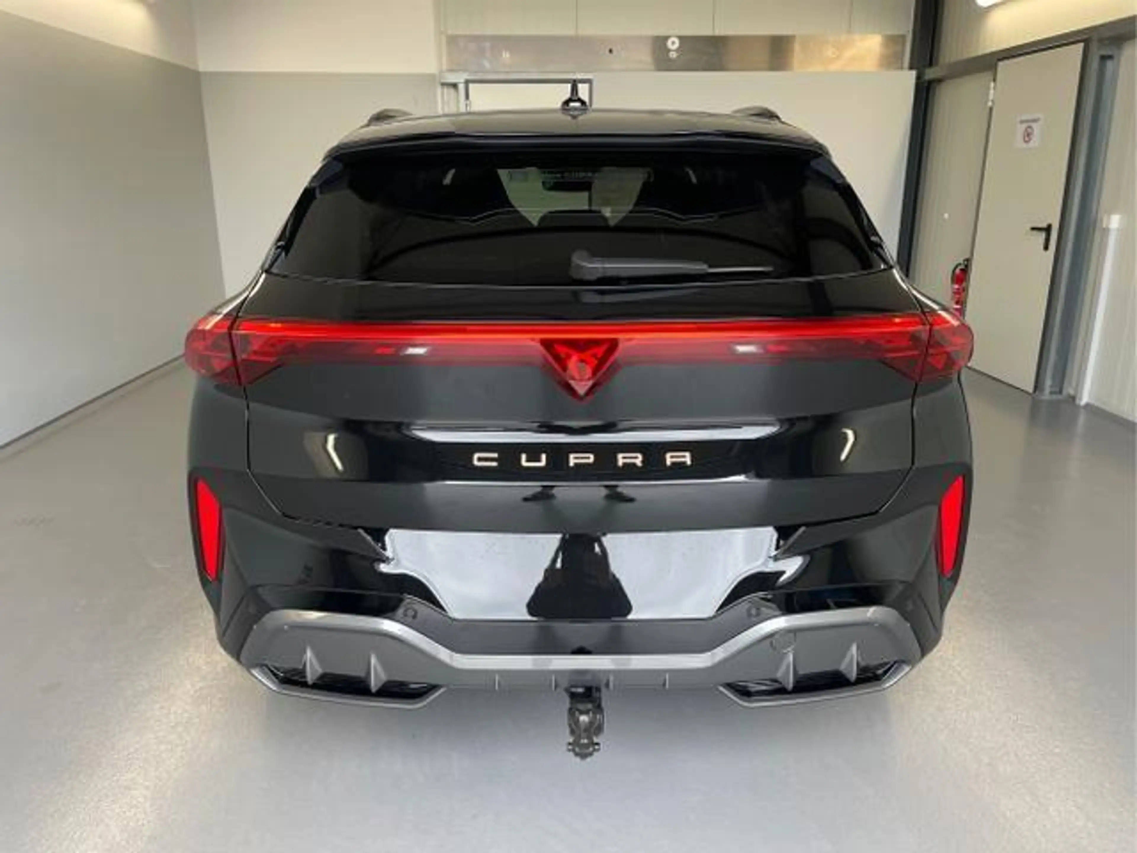 CUPRA Terramar 1.5 eTSI DSG Matrix+Kessy+AHK+HUD+Navi+Dinamica+36 — photo 5