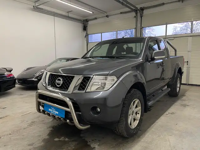 Nissan Navara Pickup 4x4 2.5 dCi KingCab*AHK*kein Rost!
