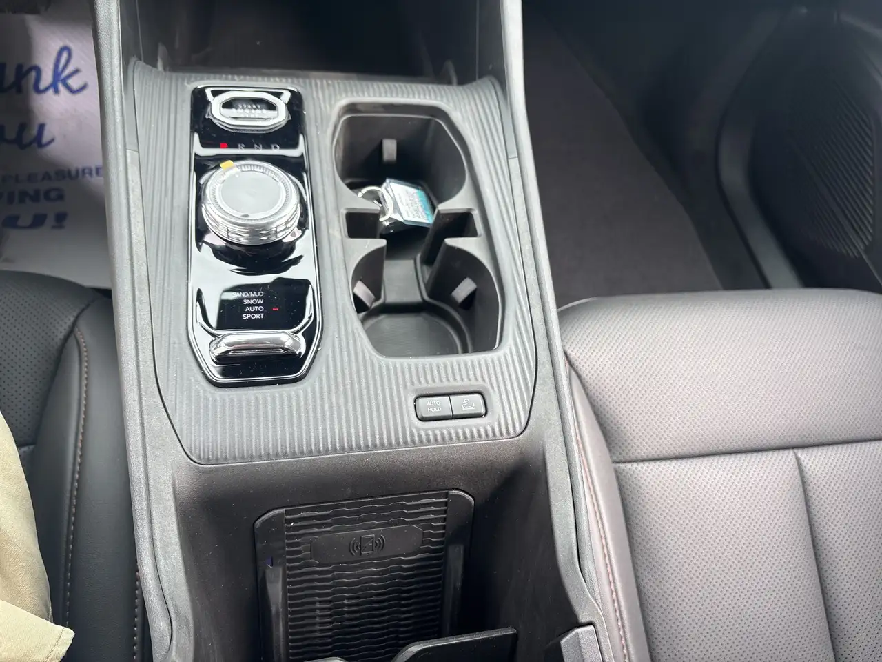 Jeep Cherokee снимка Jeep Cherokee