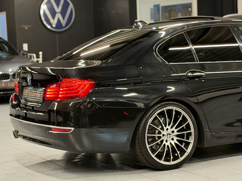 BMW 528 i Shadow Bi-Xenon/Schiebedach/Navi/CAM/ — photo 11