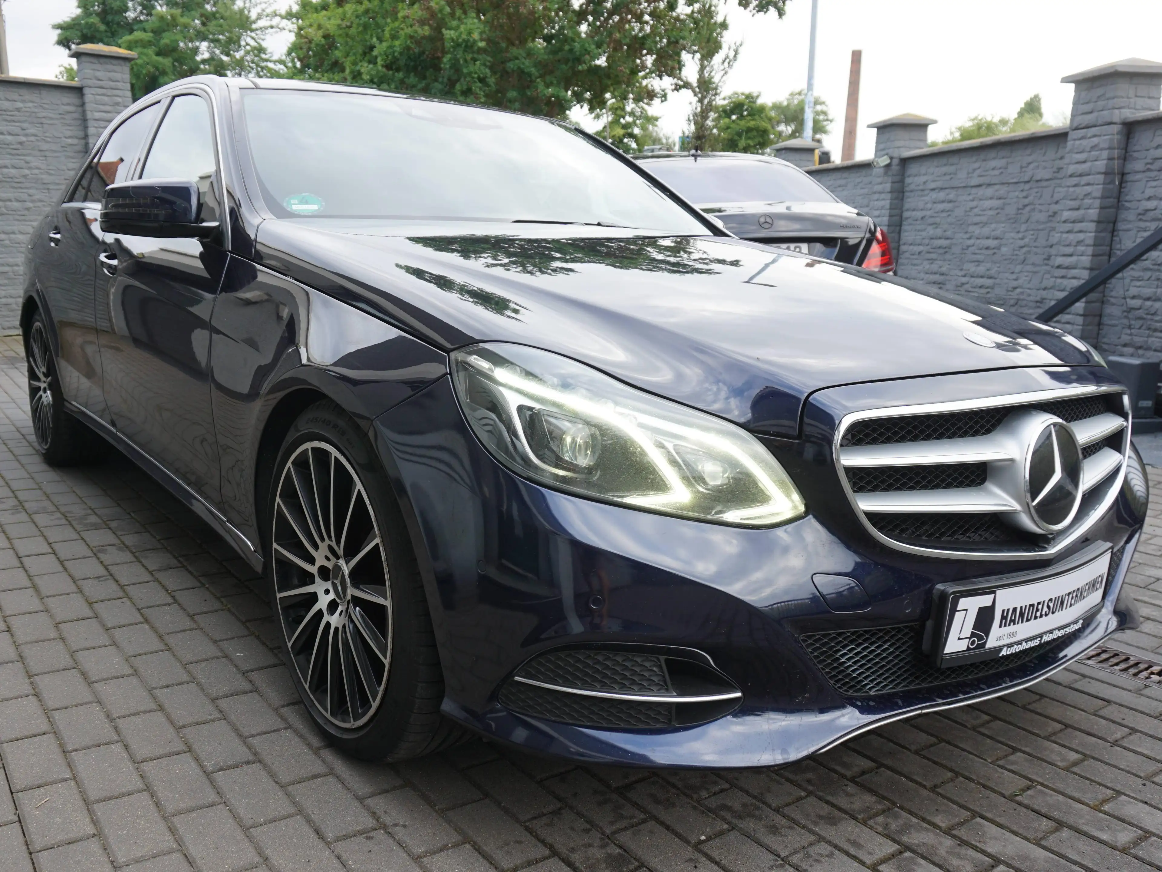 Mercedes-Benz E 250 E-Klasse Diesel "Avantgarde"Panorama,Sitz-Klima — photo 3