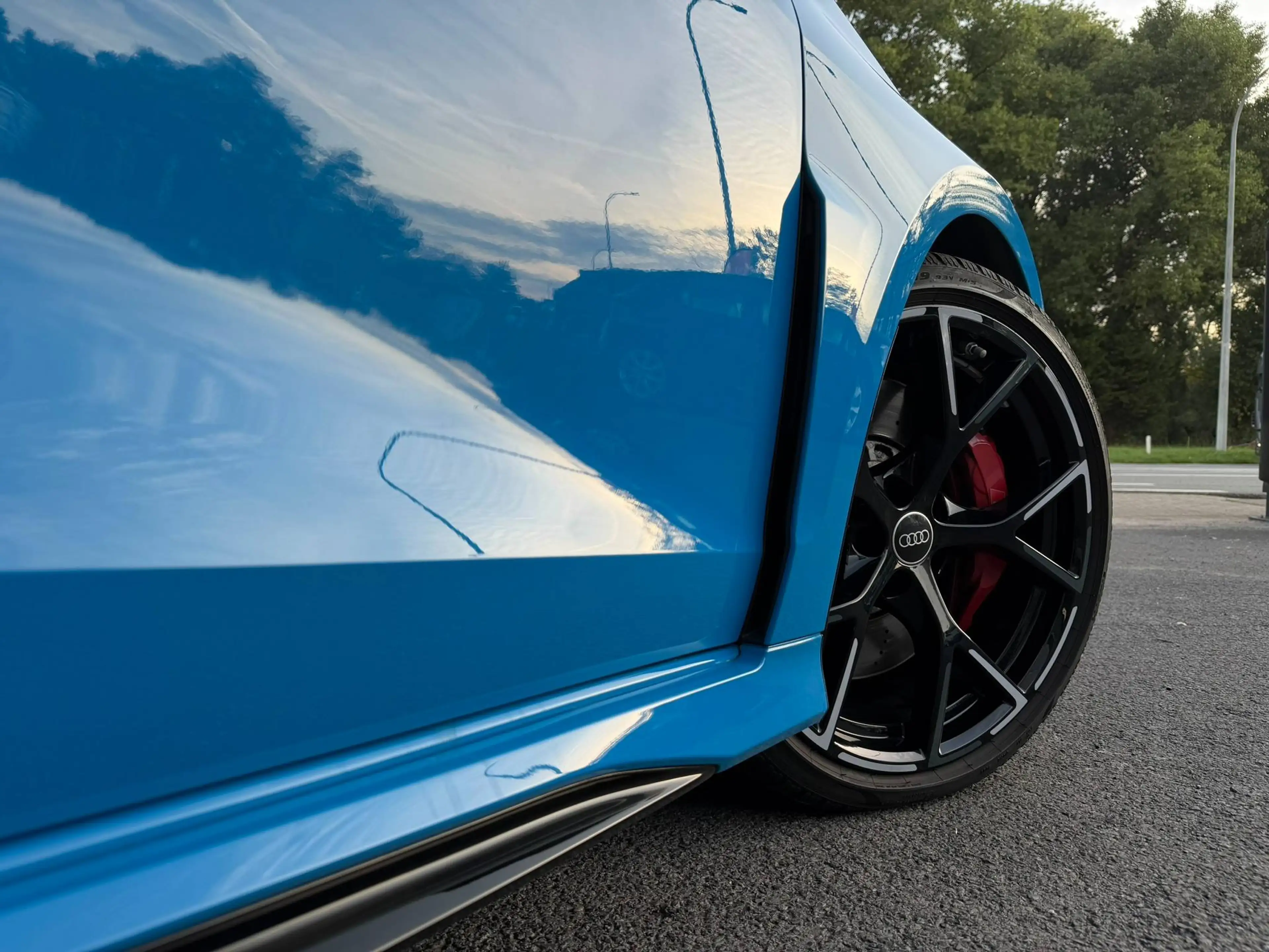 Audi RS3 RS3 QUATTRO / LEDER / BANG&OLUFSEN / CARPLAY / CAMERA / ADAPTIVE CRUISE / — photo 4