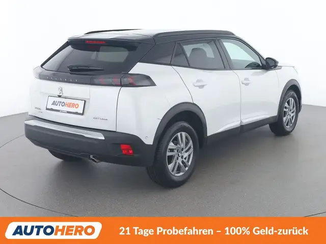 Peugeot 2008 view 6