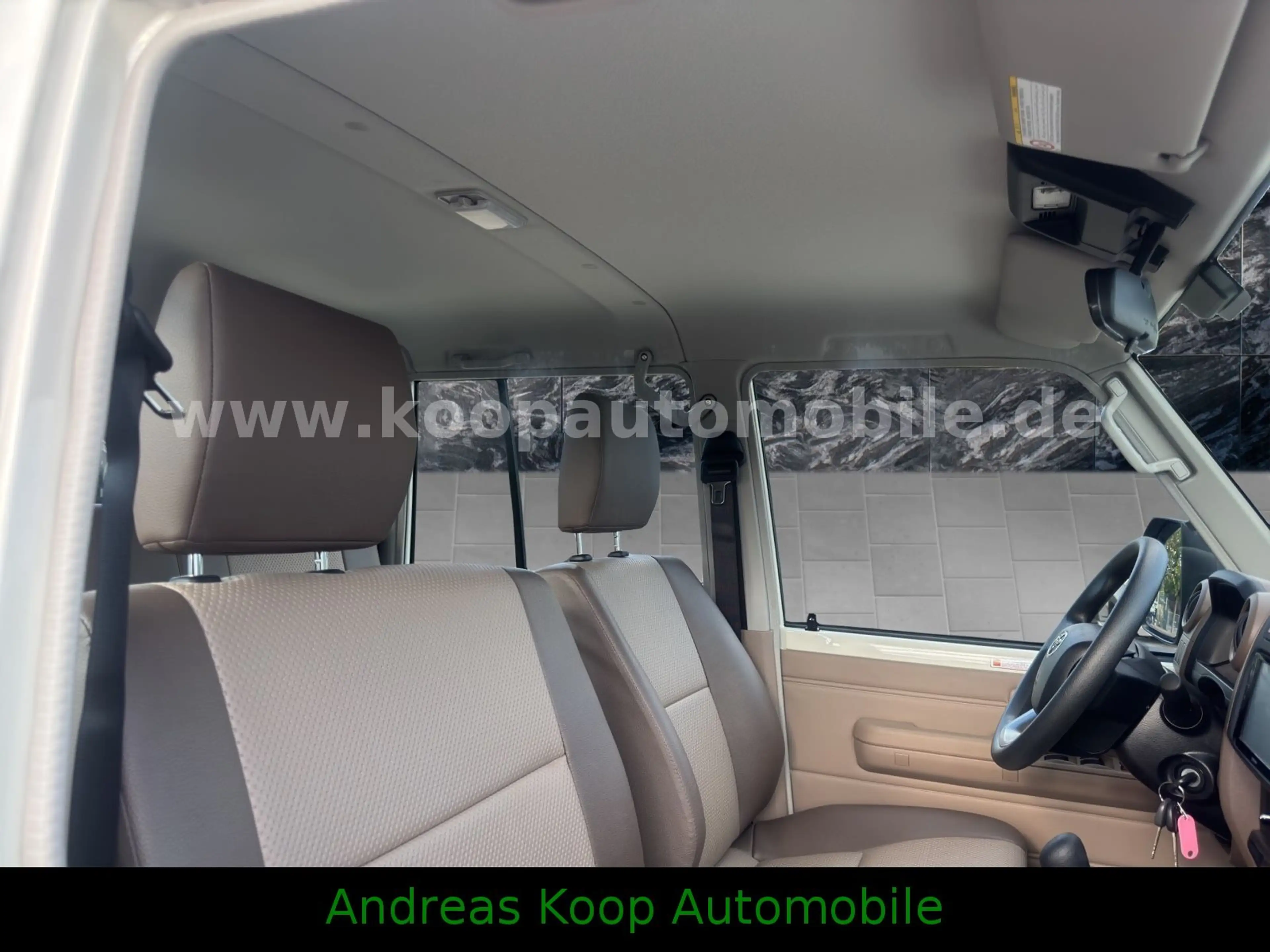 Toyota Land Cruiser VDJ 79 DC STD 4,5d V8 SOFORT — photo 9