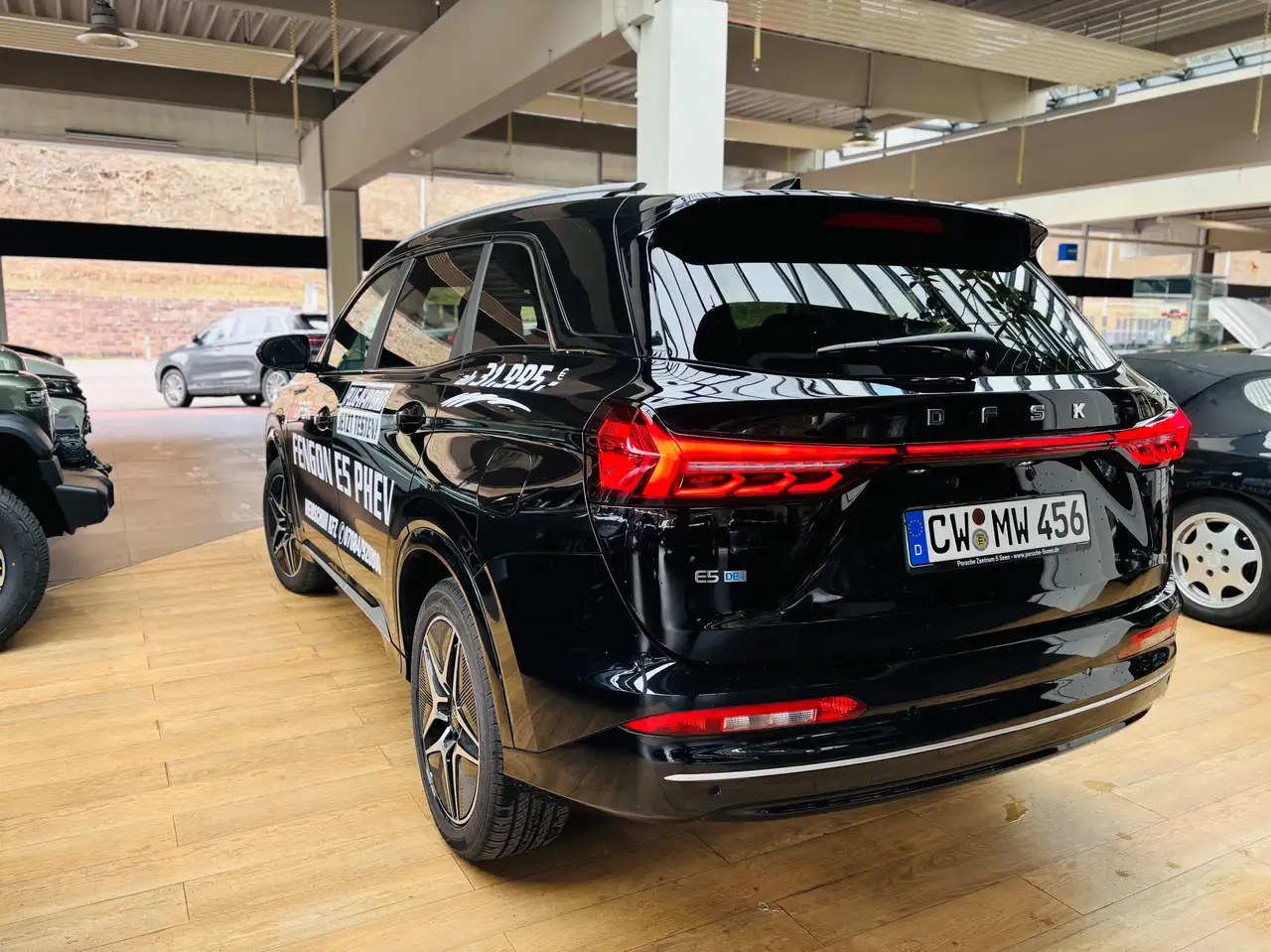 DFSK E5 DFSK Fengon 7-Sitzer Plug-in-Hybrid Schnäppchen 18