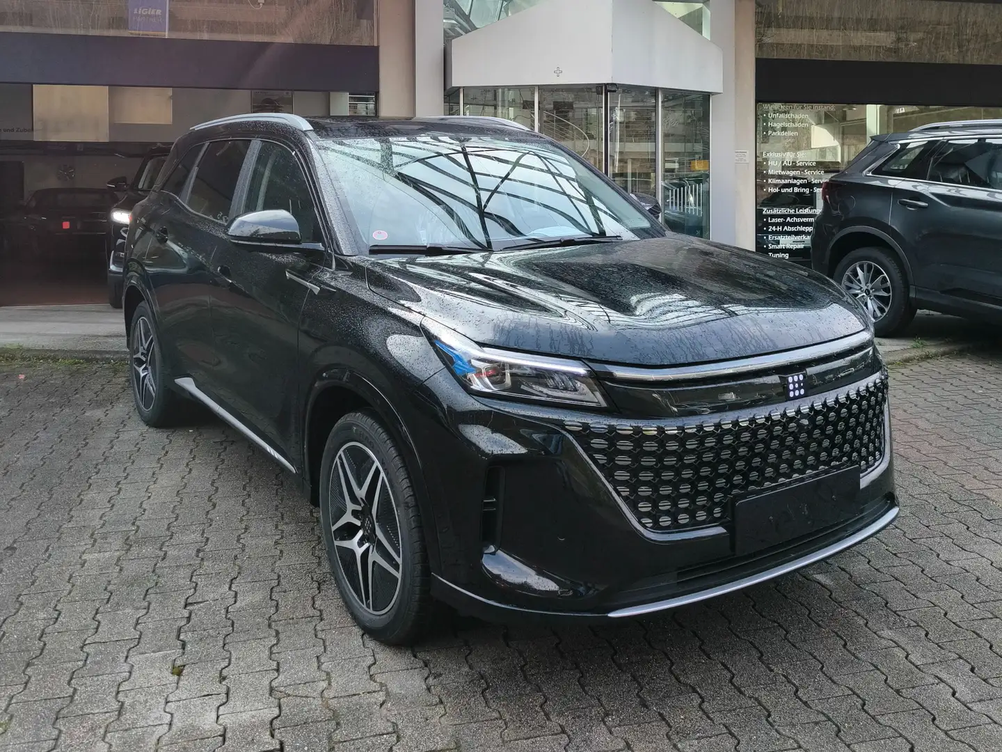 DFSK Fengon 5 E5 PHEV Negru - 2