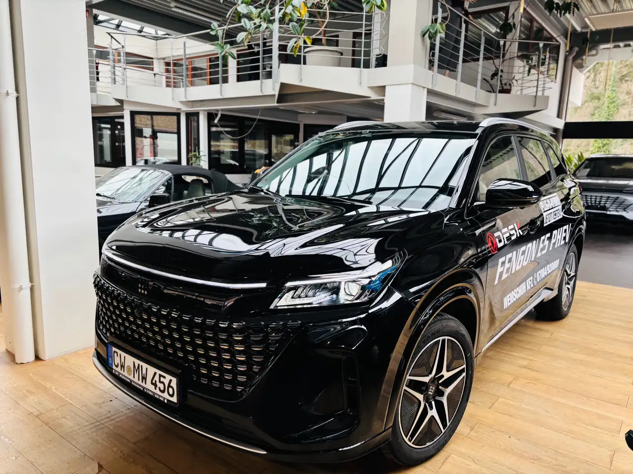 DFSK E5 DFSK Fengon 7-Sitzer Plug-in-Hybrid Schnäppchen 3