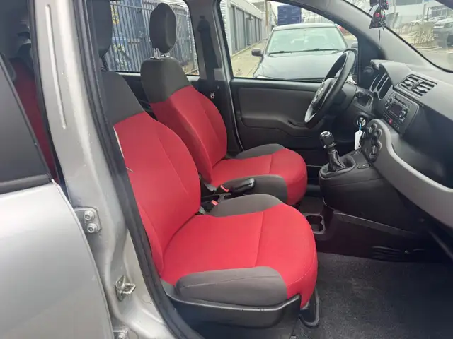 Fiat Panda view 9
