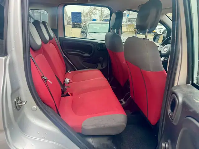 Fiat Panda view 11