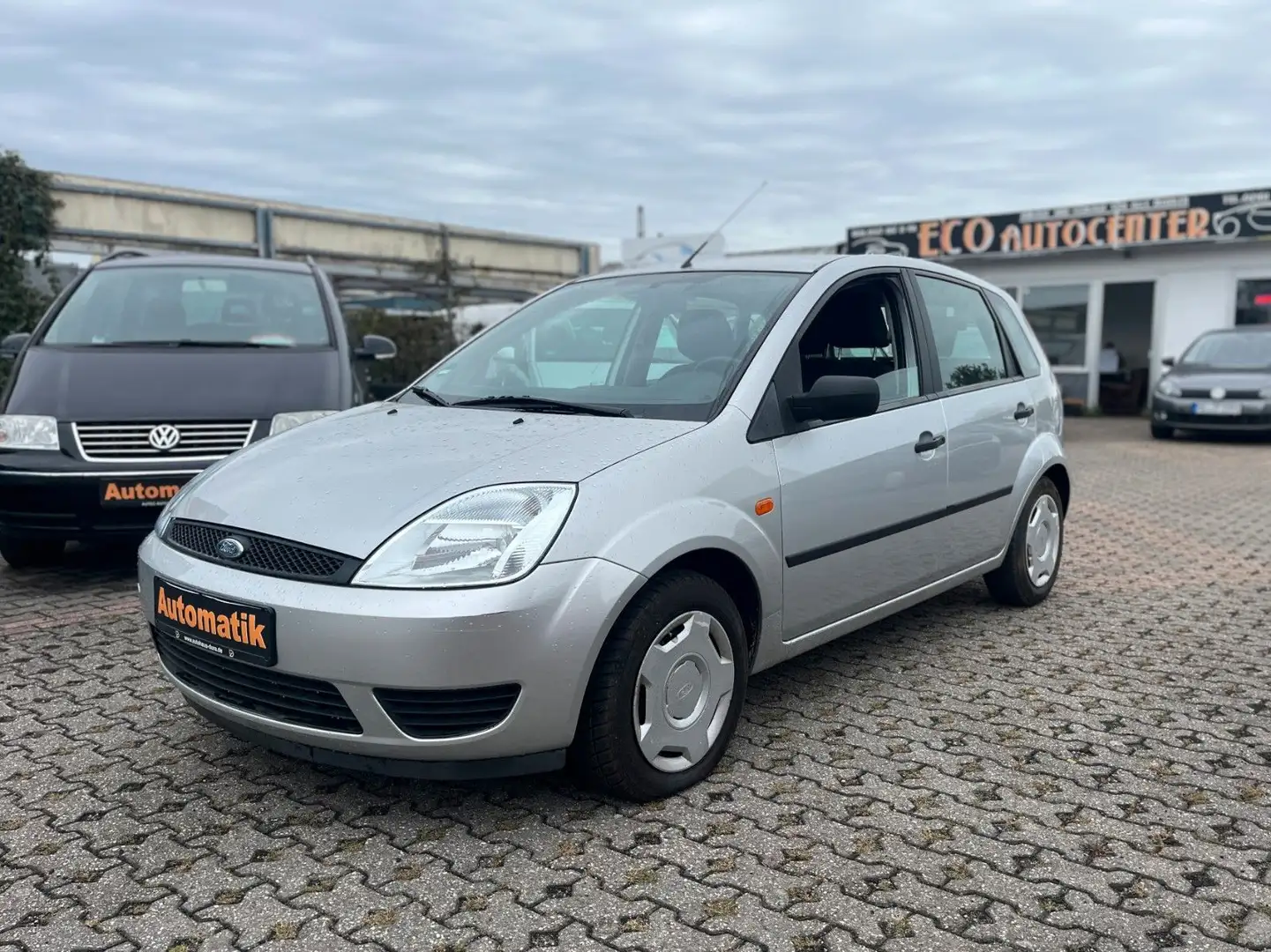 Ford Fiesta FIESTA AUTOMATIK-WENIG KM-KLIMA Silber - 1
