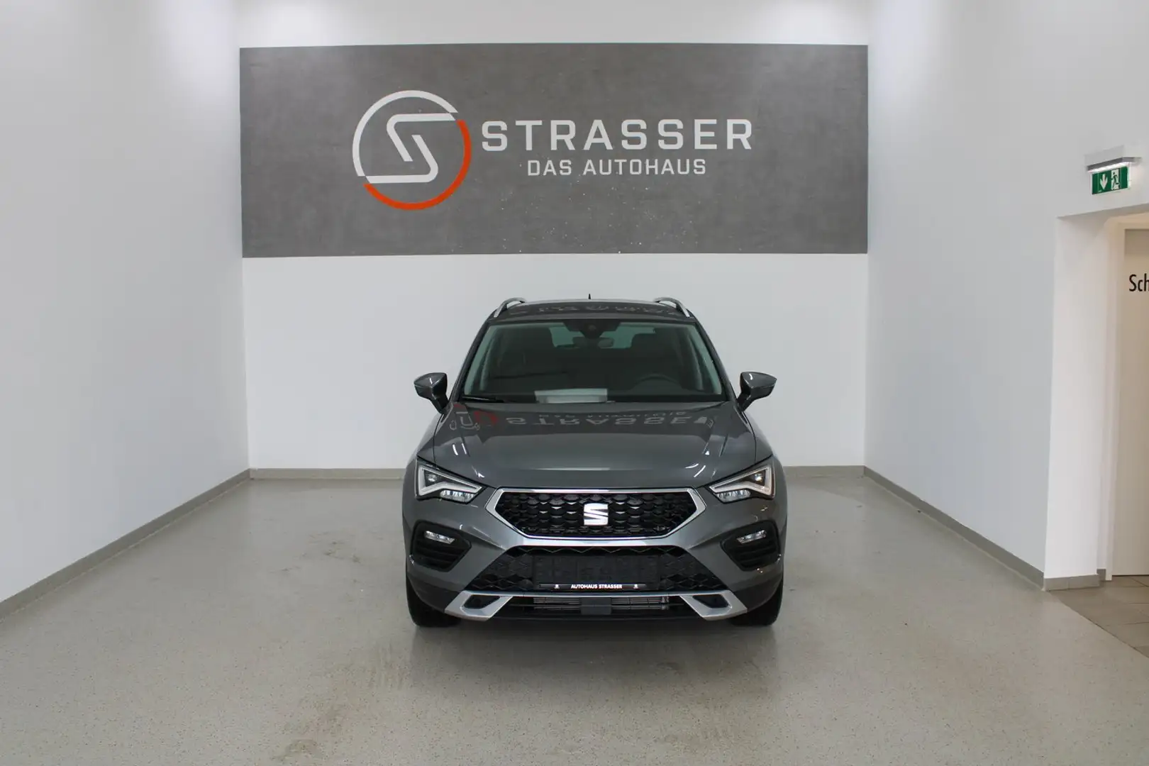SEAT Ateca Style Edition 1.5 TSI ACT DSG Grau - 2