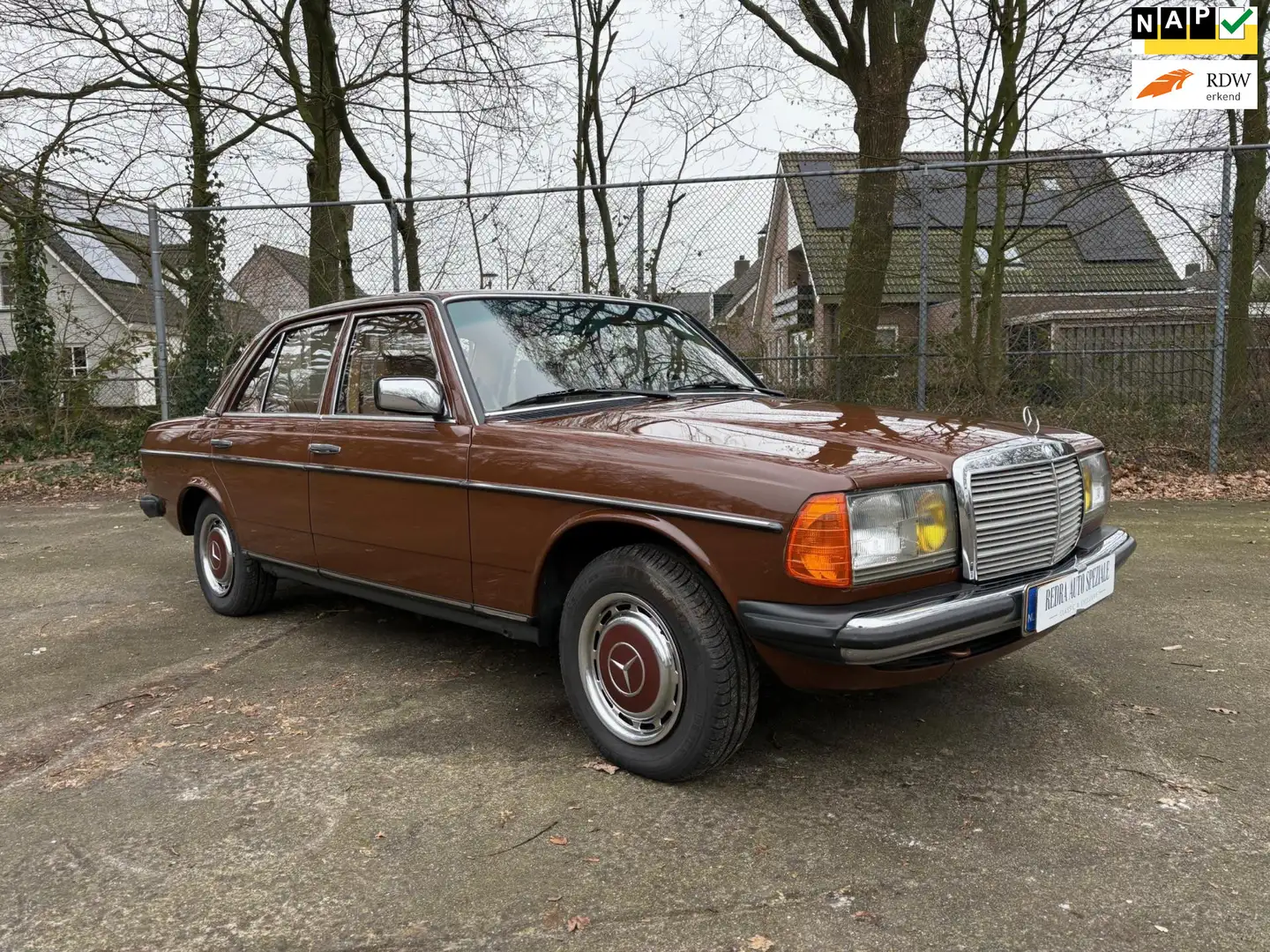 Mercedes-Benz 280 200-280 (W123) 230 E, automaat, roestvrij, slechts Bruin - 1