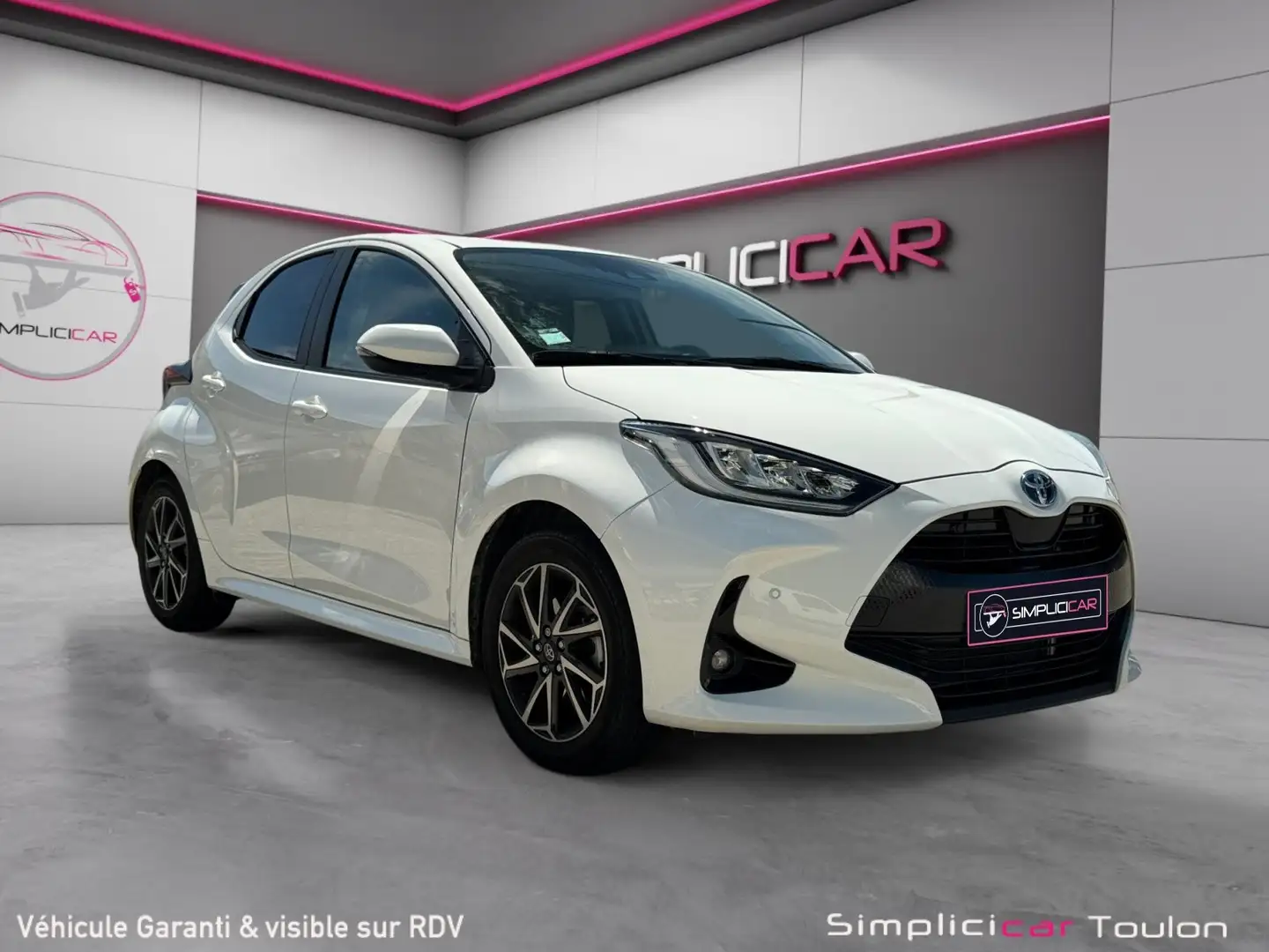 Toyota Yaris Design Blanc - 1