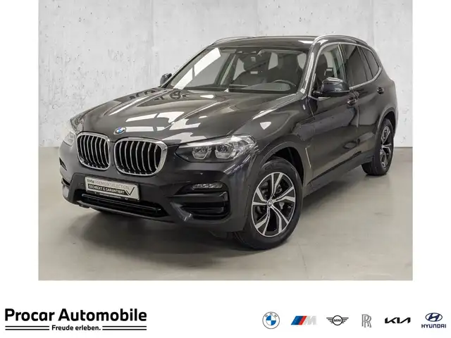 BMW X3 xDrive30e AHK DA PDC Shz DAB LED 18''