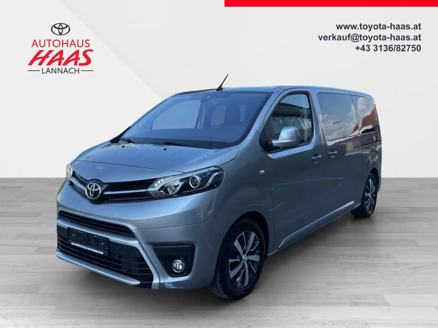 Toyota Proace Verso 2,0 D-4D 180 Medium VIP Aut. Silber - 1