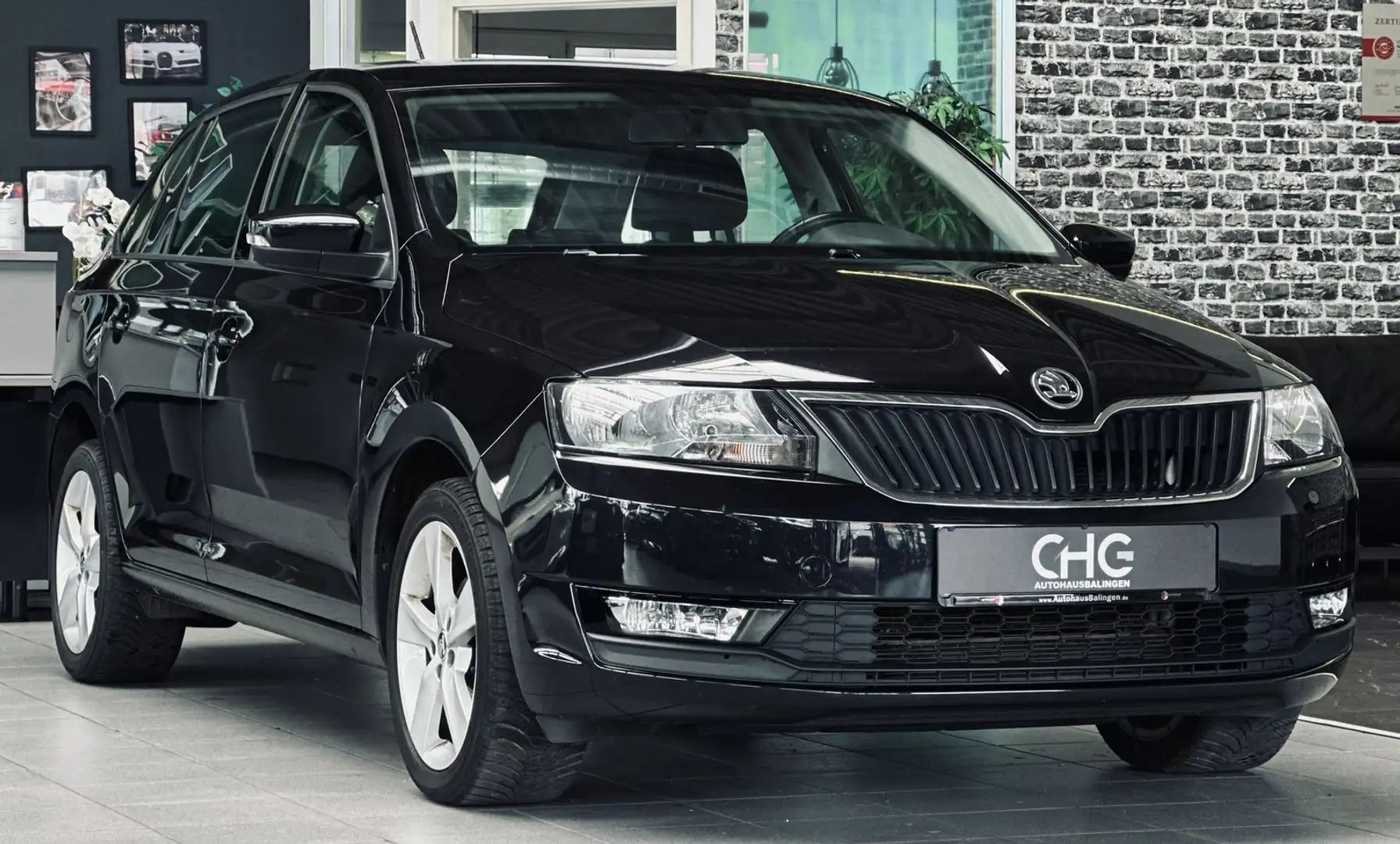 Skoda Rapid/Spaceback Rapid Spaceback Cool Edition|EP-Hilfe Schwarz - 1