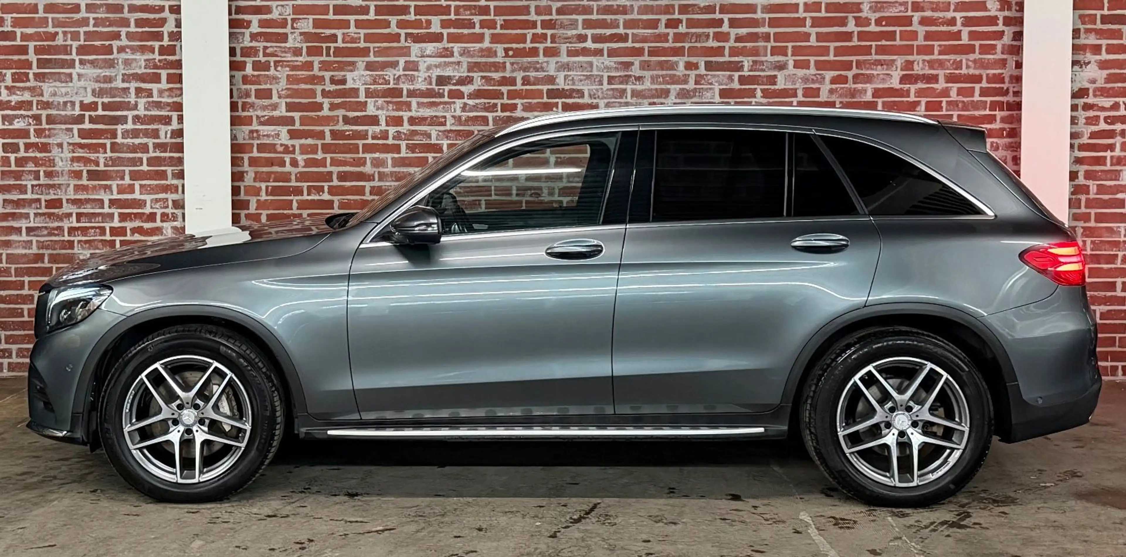 Mercedes-Benz GLC 350 d 4Matic AMG/DTR+/AHK/PANO/360°Kam/STDHZ — photo 2