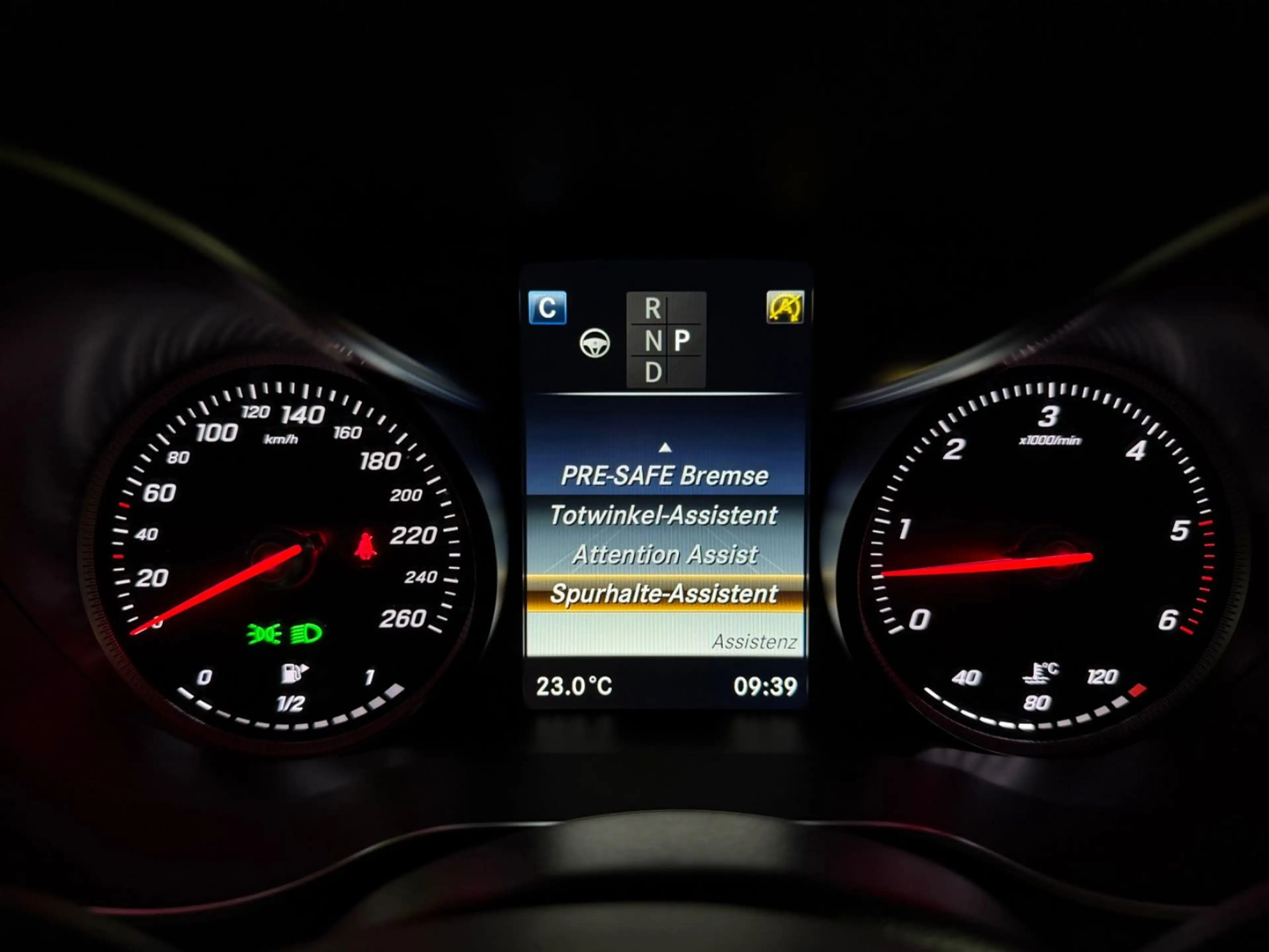 Mercedes-Benz GLC 350 d 4Matic AMG/DTR+/AHK/PANO/360°Kam/STDHZ — photo 14