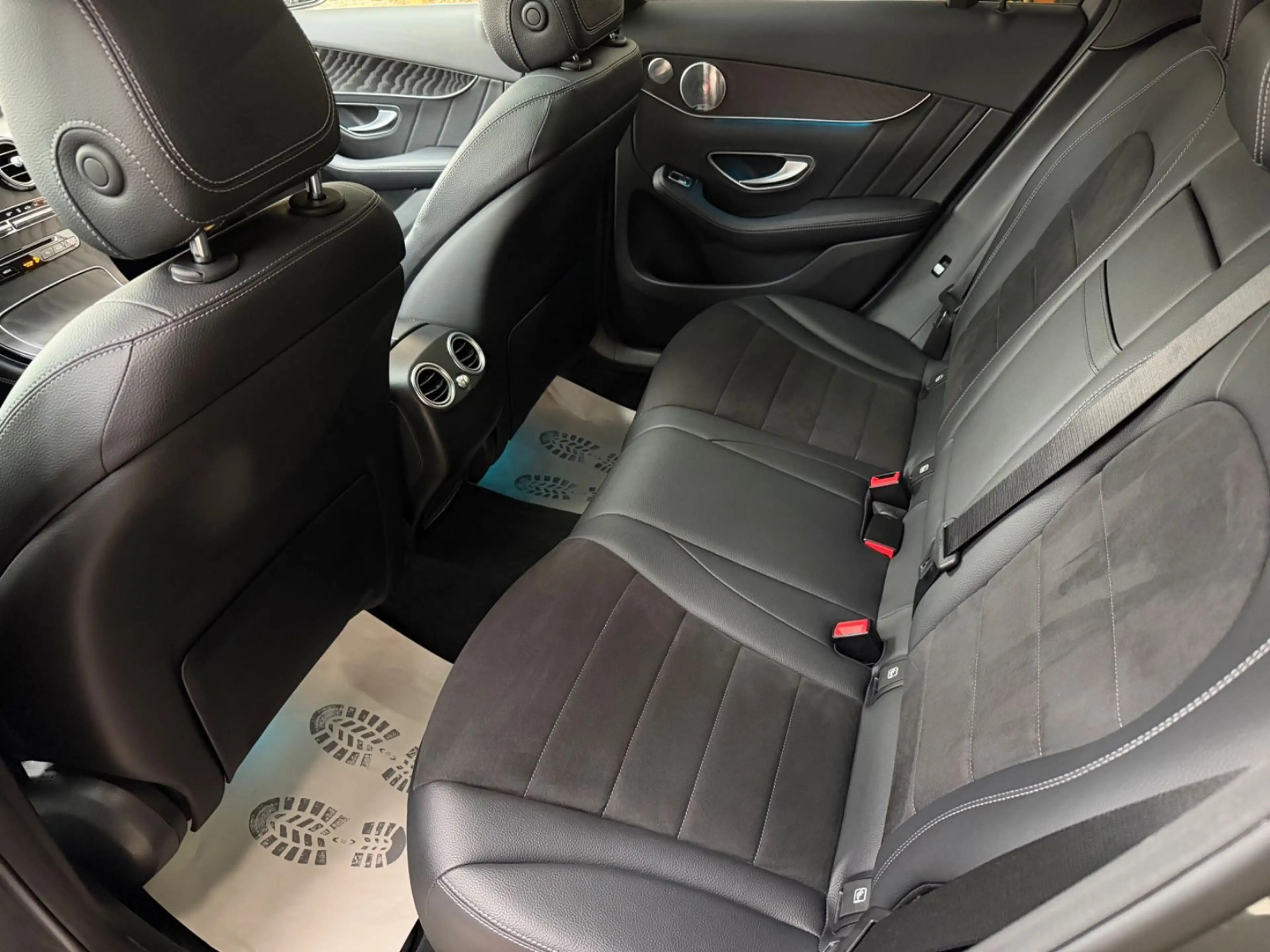 Mercedes-Benz GLC 350 d 4Matic AMG/DTR+/AHK/PANO/360°Kam/STDHZ — photo 9