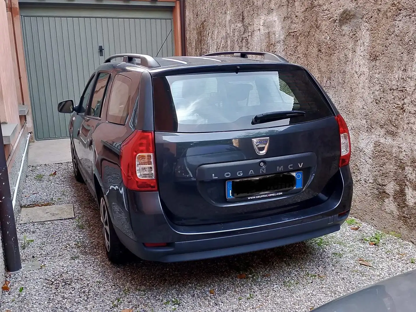 Dacia Logan Logan MCV 1.0 sce Comfort 75cv Černá - 1