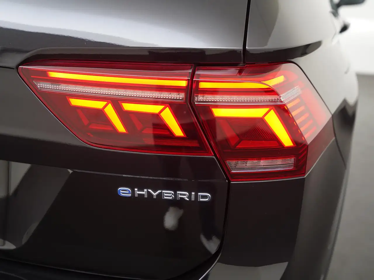Volkswagen Tiguan 1.4 TSI eHybrid R-Line Black Style Panoramadak, миниатюра 20