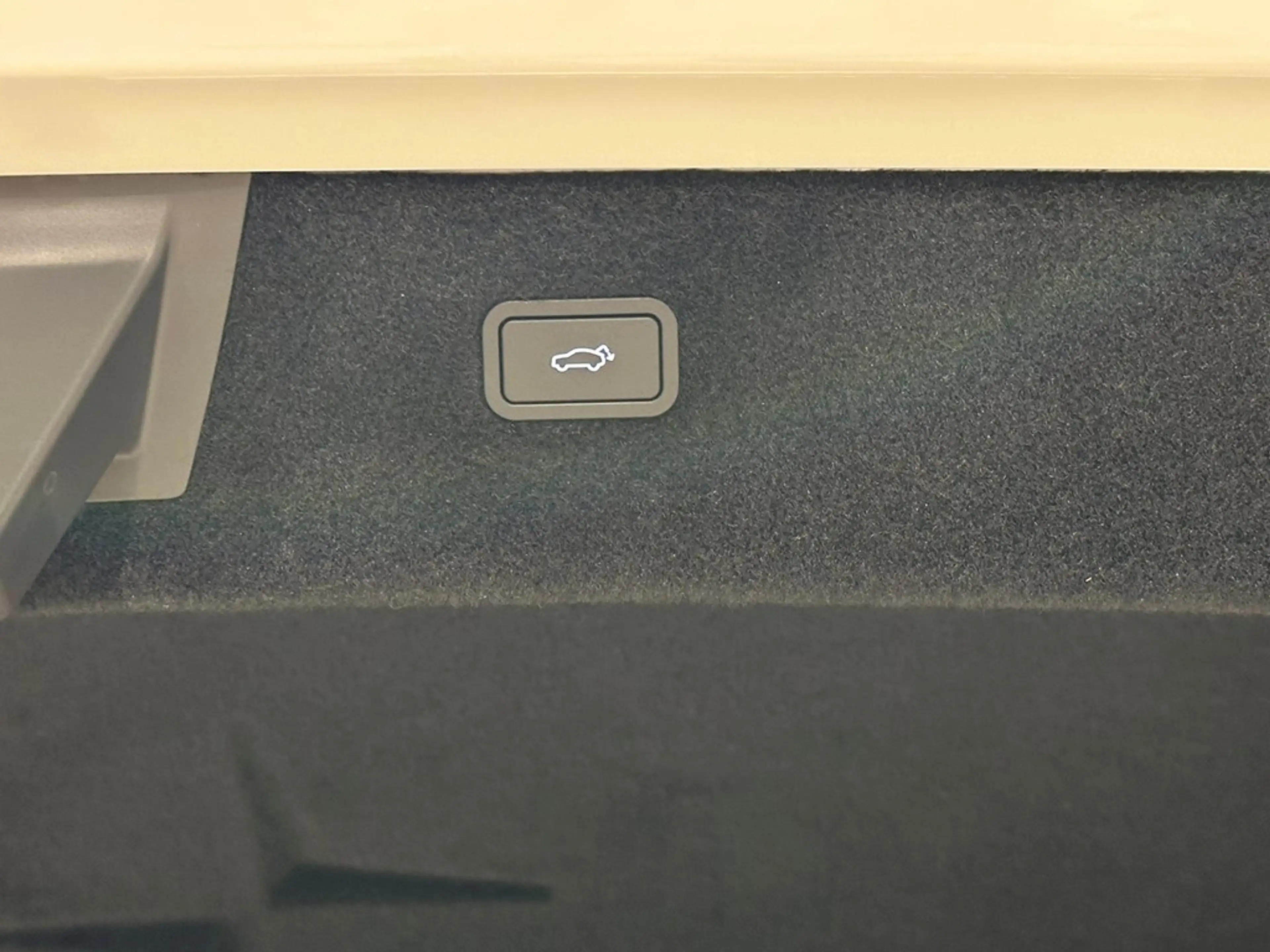 Polestar 4 Long Range PILOT PLUS PACK — photo 13