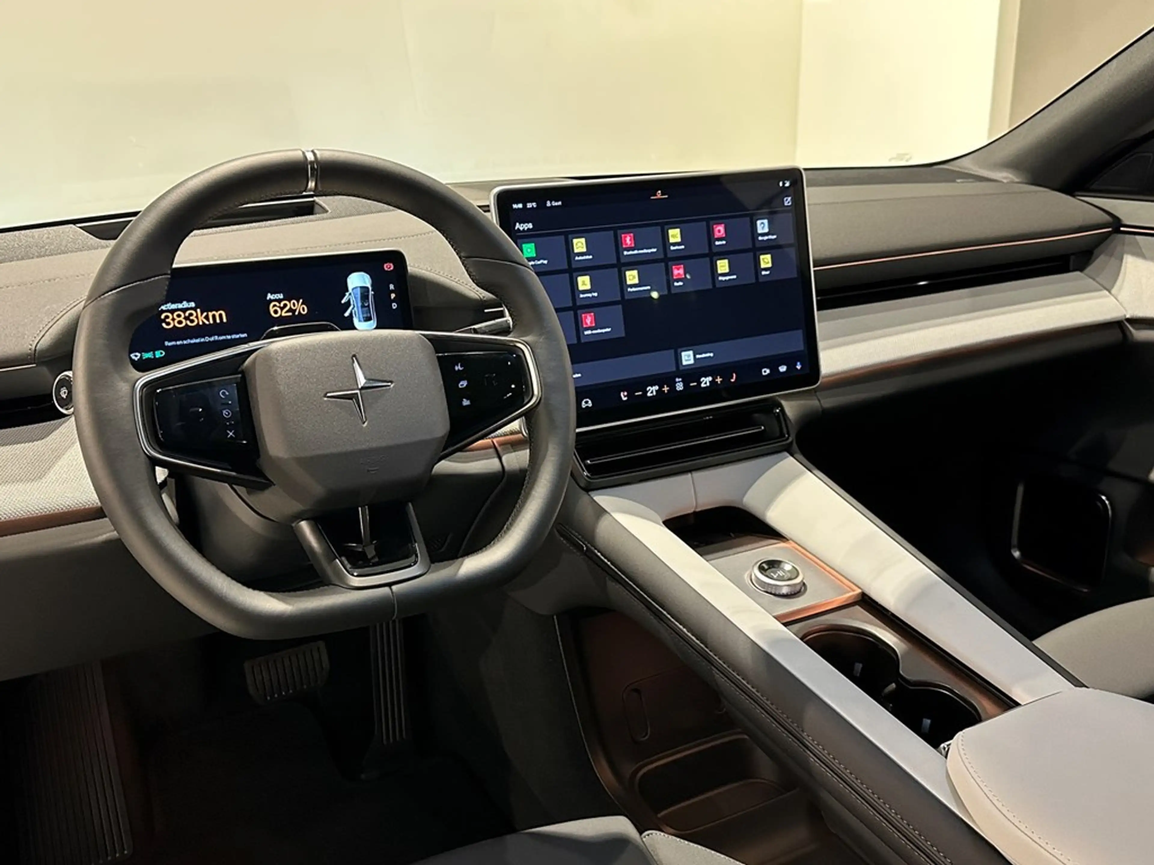 Polestar 4 Long Range PILOT PLUS PACK — photo 4