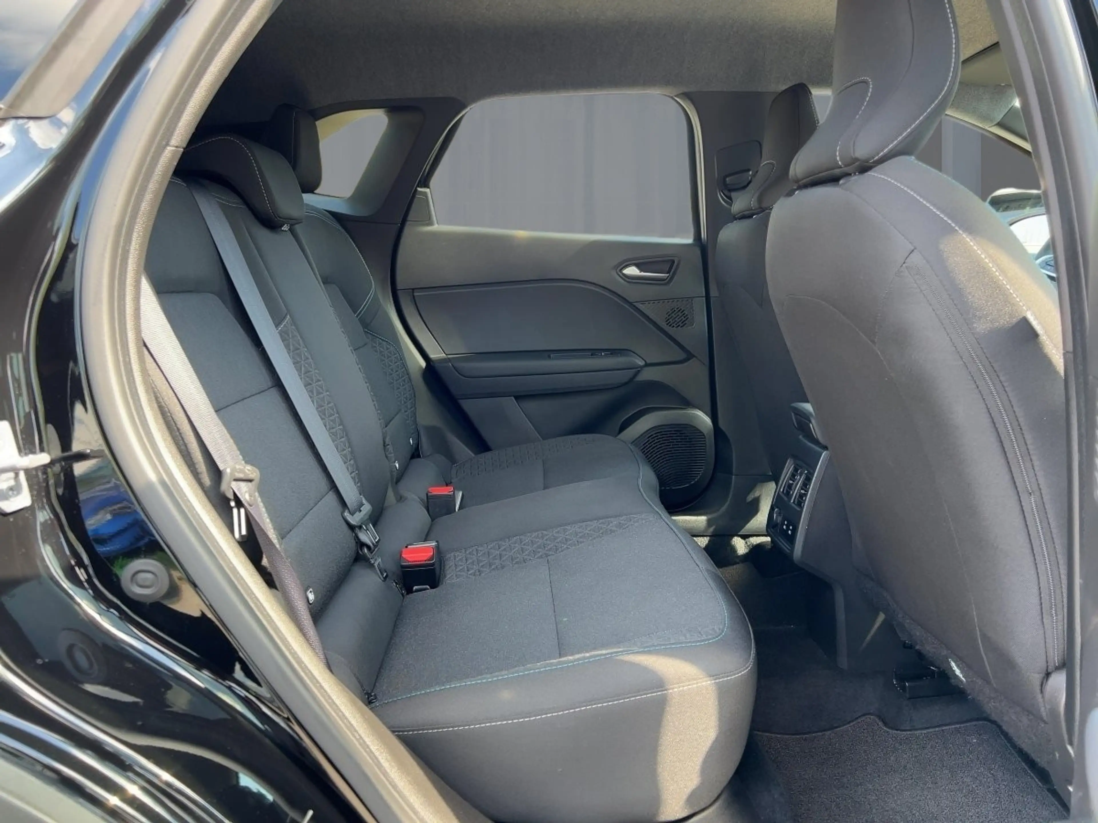 Renault Symbioz 1.6 E-TECH 145 Evolution . — photo 9