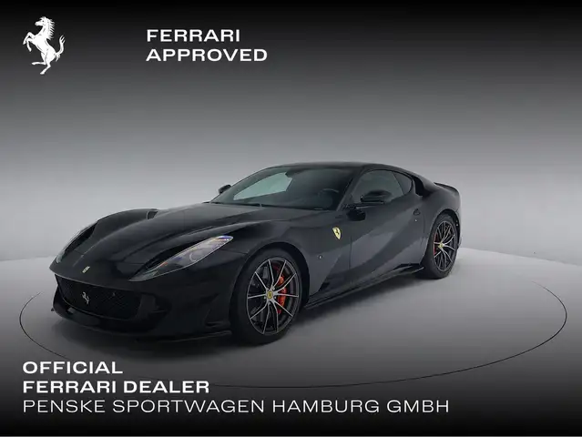 Ferrari 812 Superfast FULL CARBONFIBRE - FERRARI HAMBURG