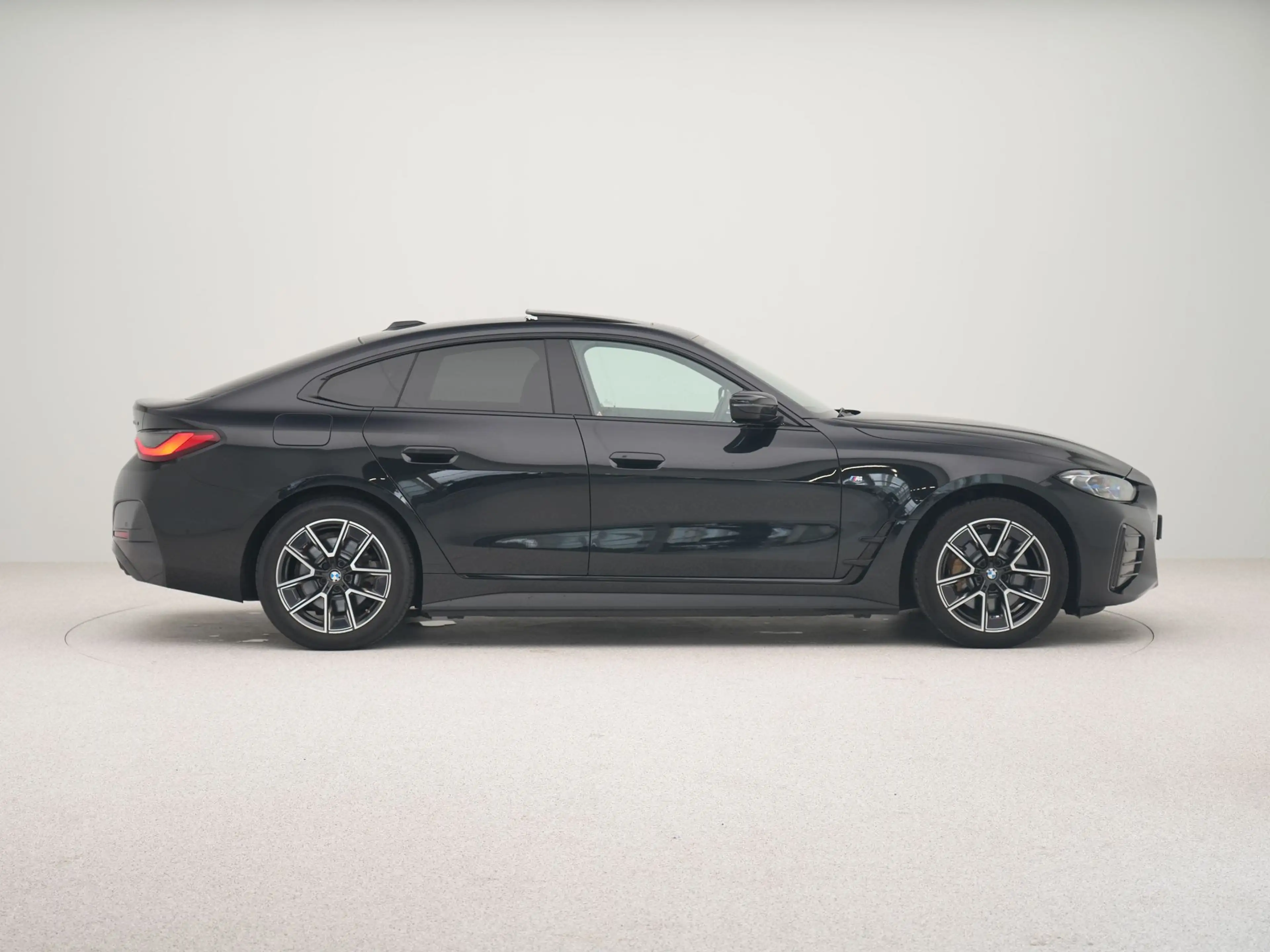BMW i4 eDrive40 High Executive 84 kWh M-Sport — photo 9