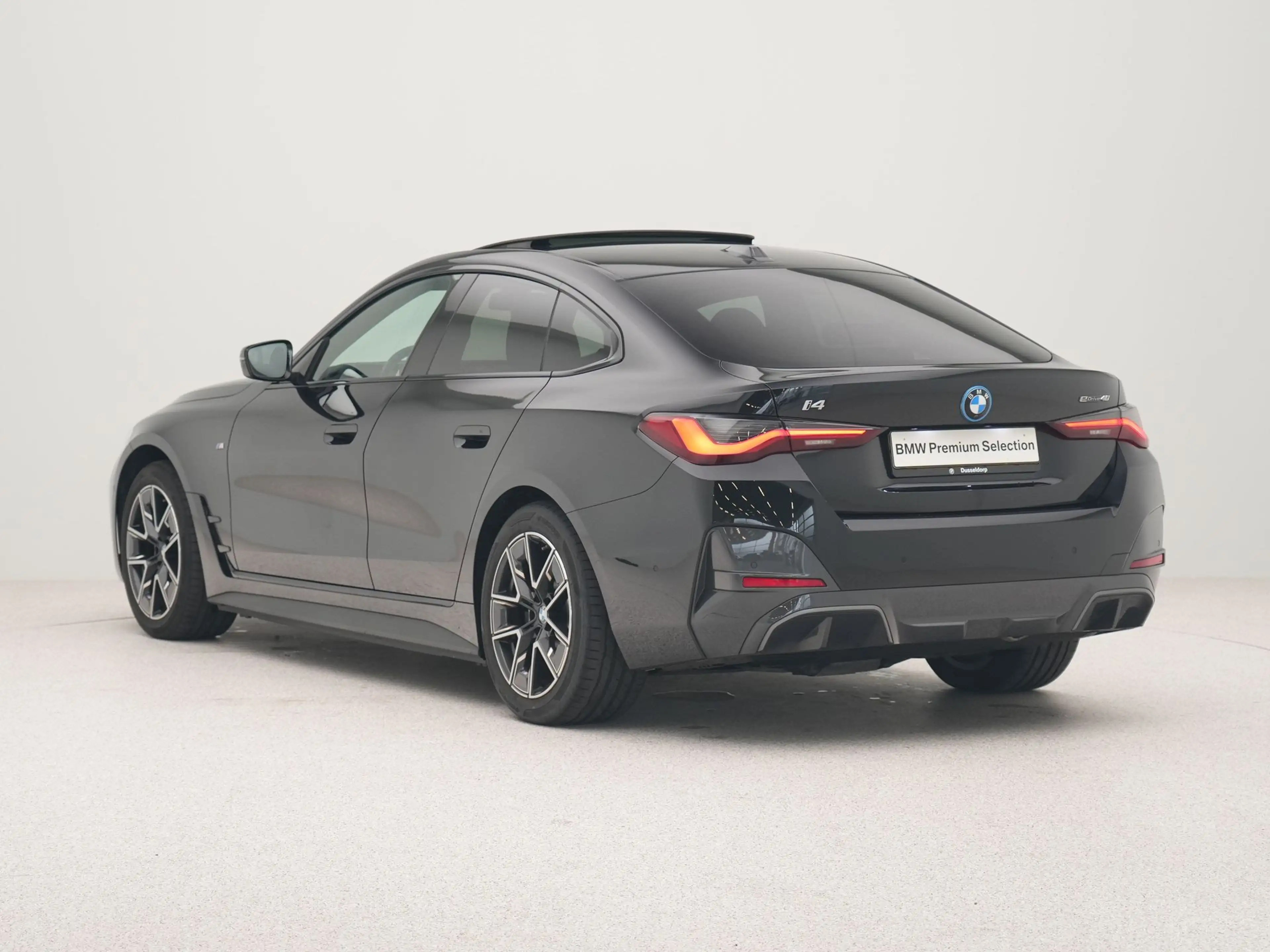 BMW i4 eDrive40 High Executive 84 kWh M-Sport — photo 12